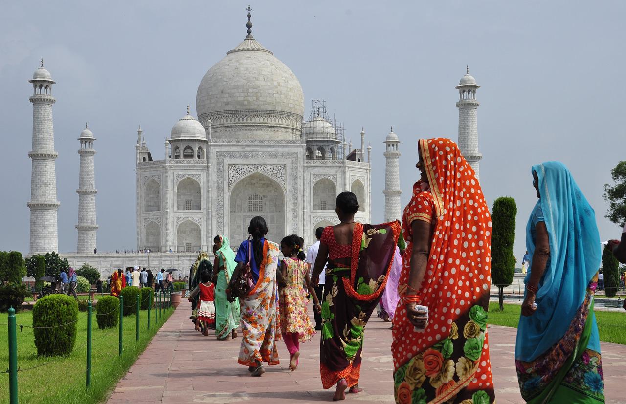 Taj Mahal avec les touristes indiens